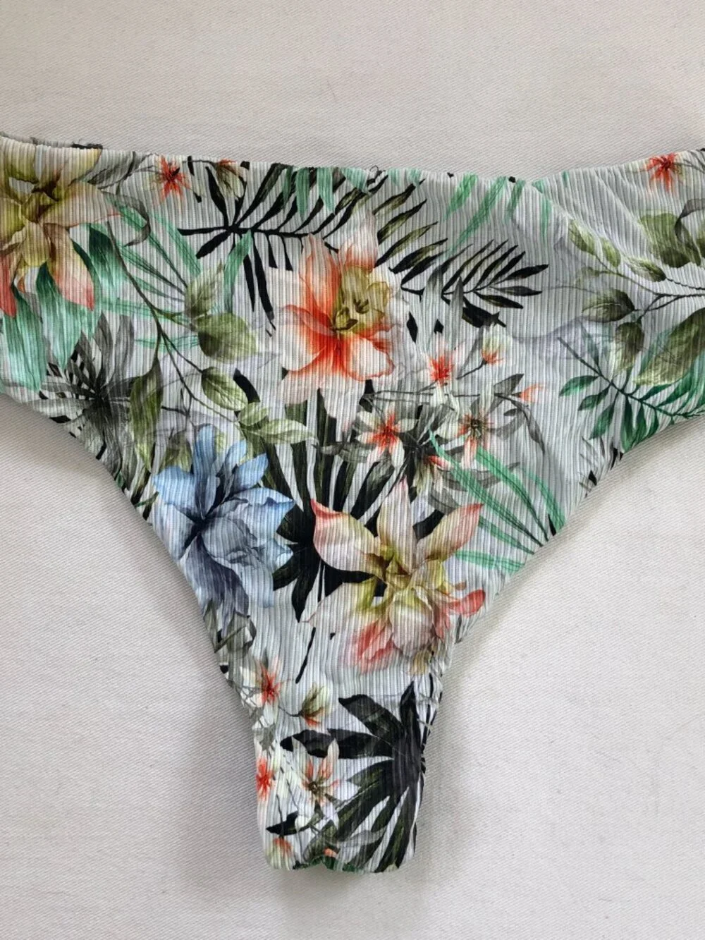tinibikini Tropical Print  bikni two piece Large NWT